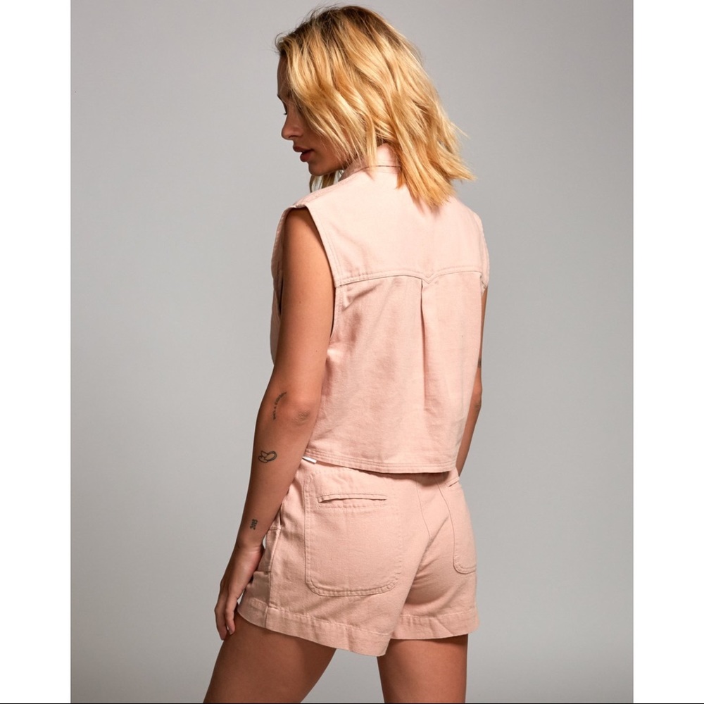 RVCA ‘Emri’ Button Up Knot Top - Picture 6 of 7